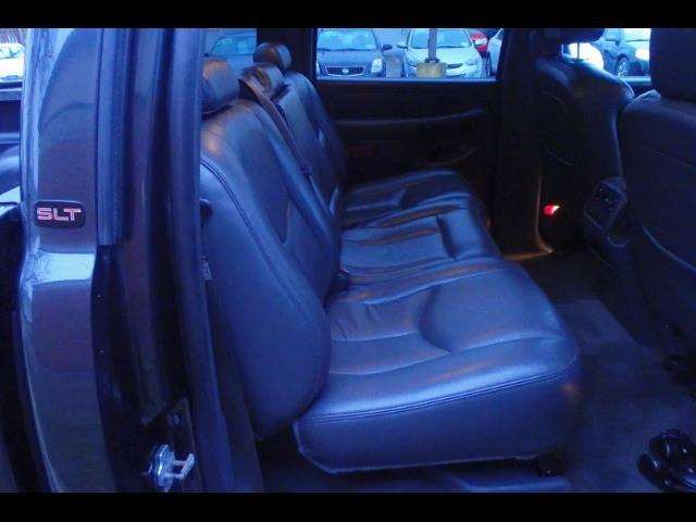 2005 GMC Sierra 1500 SLE 4dr Crew Cab SLE